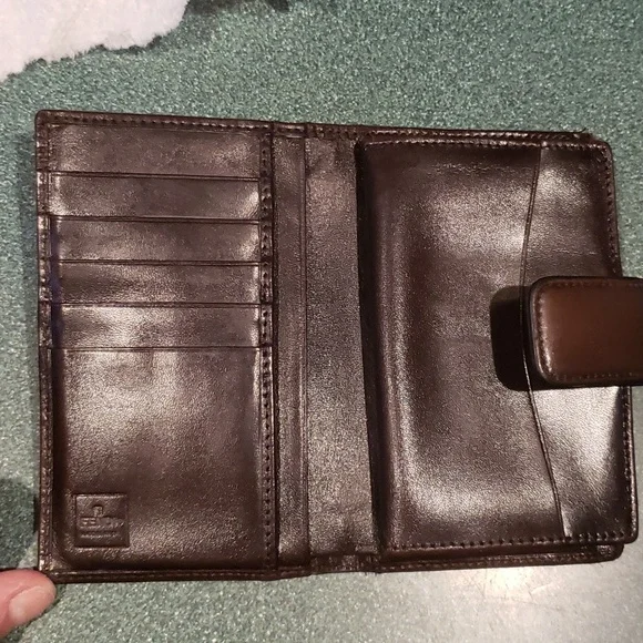 Authentic Fendi Zucca Pattern Trifold Compact Wallet ( 5inx3.5in) - Picture 5 of 8